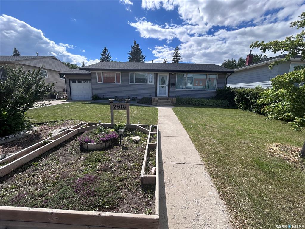 2616 Clarence Avenue S, SK038962, Saskatchewan,