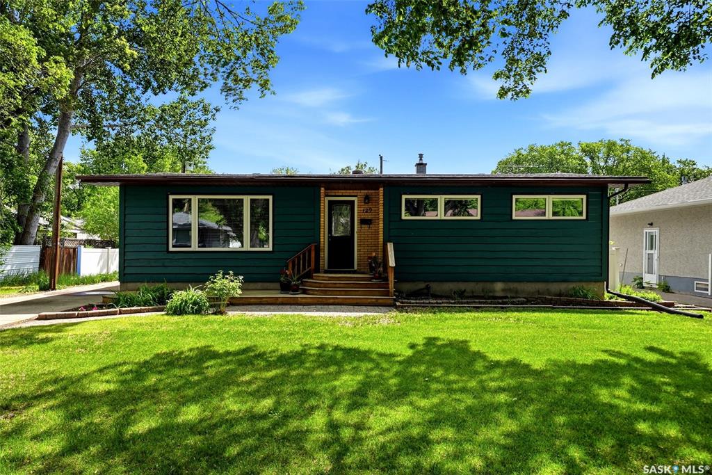 MLS® listing #SK038979 for sale located at 129 Mckee Crescent