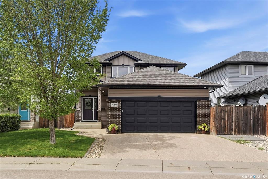 Main View of 327 Hettle Cove, Stonebridge, Saskatoon, Saskatchewan, S7T 0E8