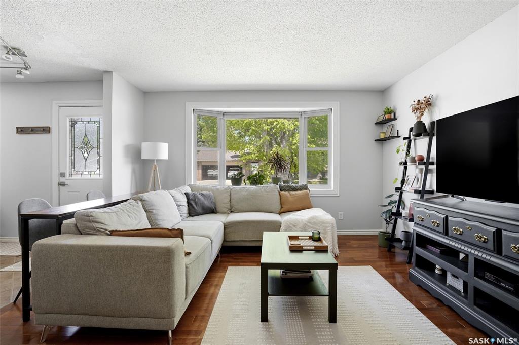 Fourth View of 83 Tremaine Avenue, Walsh Acres, Regina, Saskatchewan, S4R 6N7