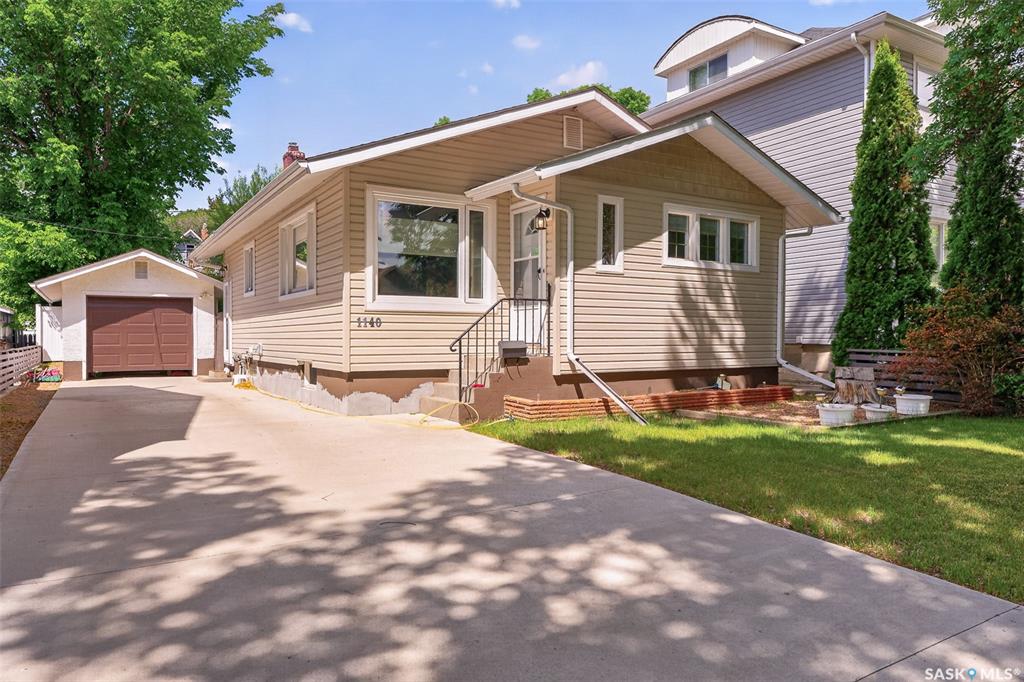 MLS® listing #SK039099 for sale located at 1140 Clifton Avenue