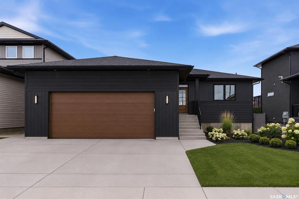 107 Echo Ridge Bay, SK039141, Saskatchewan,