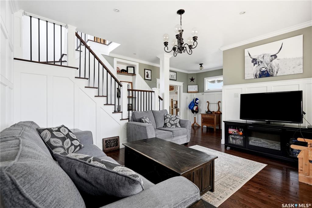MLS® listing #SK039143 for sale located at 1027 Grafton Avenue