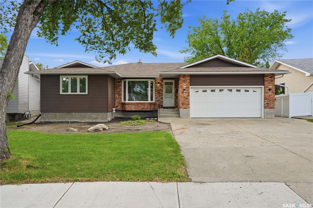 15 Minot Drive, SK039244, Saskatchewan,