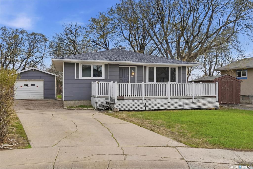 94 Lloyd Crescent, SK039261, Saskatchewan,