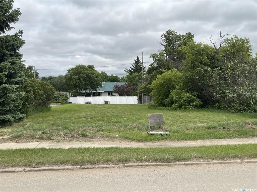 806 4 Highway N, SK039307, Saskatchewan,