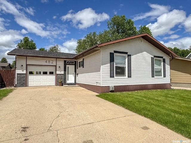 482 Russell Crescent, SK039365, Saskatchewan,