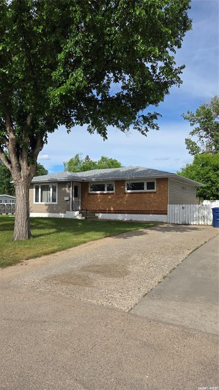 MLS® listing #SK039405 for sale located at 1151 Bogue Avenue