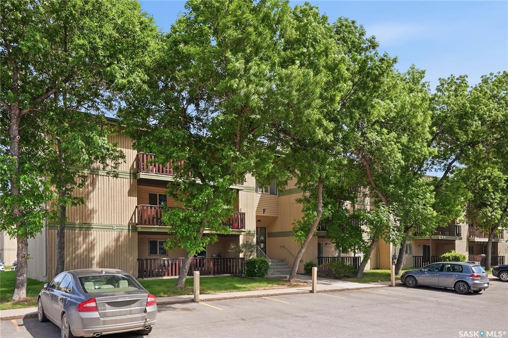 MLS® listing #SK039413 for sale located at 1121 Mckercher Drive #308F