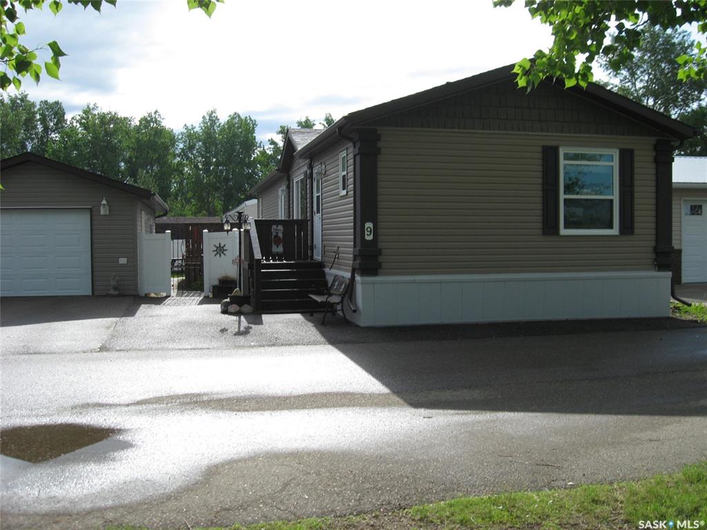 H 9 1 9th Avenue Ne, SK039506, Saskatchewan,