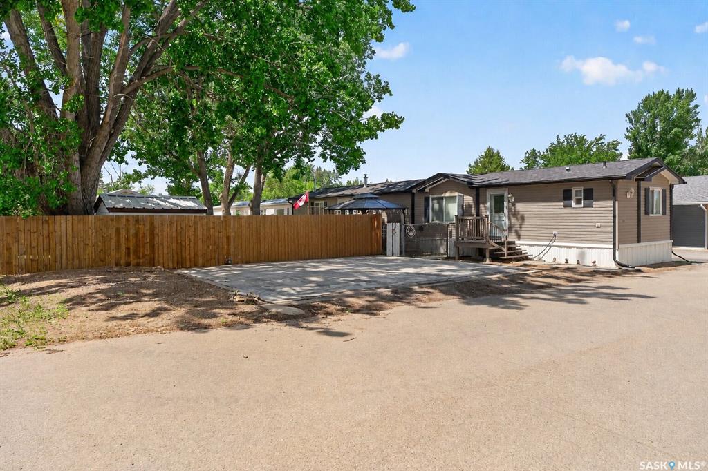 MLS® listing #SK039545 for sale located at 1455 9th Avenue Ne #E11