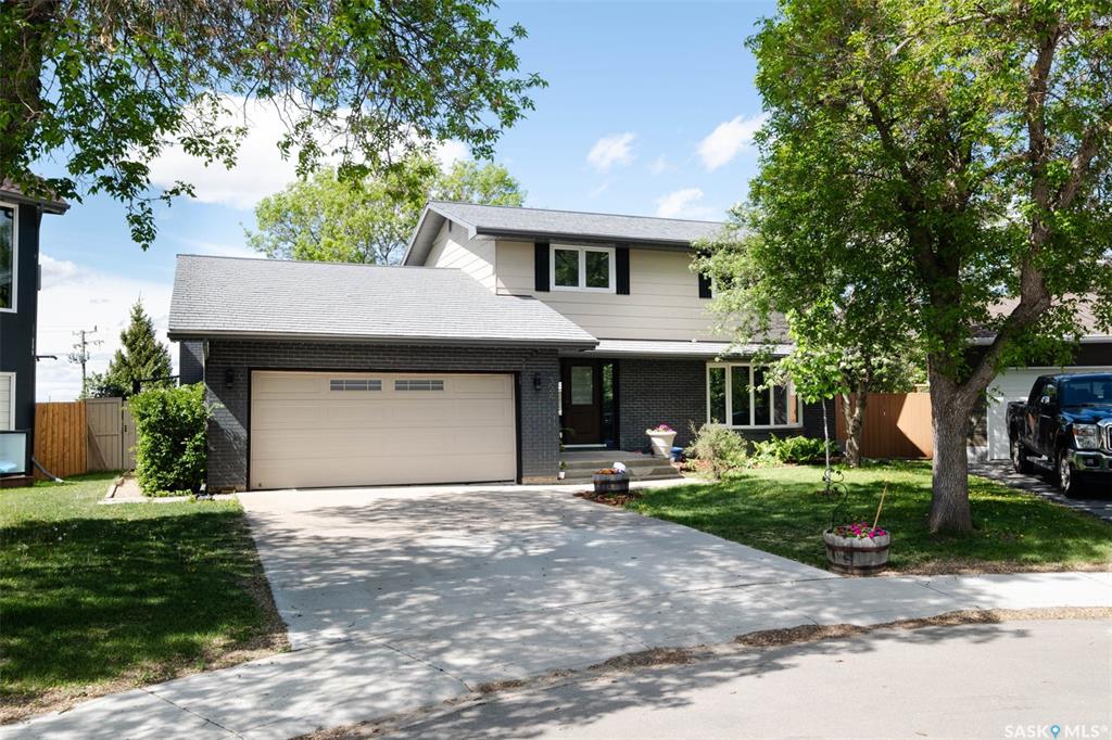 MLS® listing #SK039550 for sale located at 324 Lockwood Road