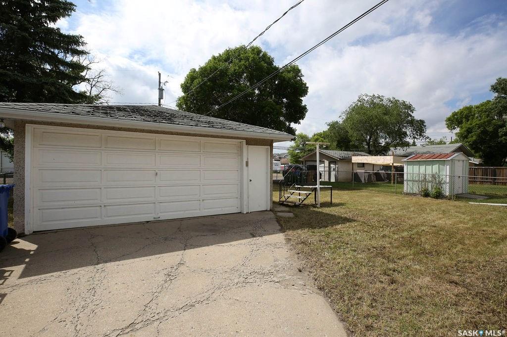Third View of 1046 Lindsay Street, Eastview RG, Regina, Saskatchewan, S4N 3A9