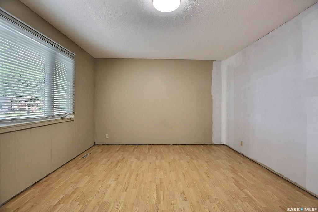 Fifth View of 1046 Lindsay Street, Eastview RG, Regina, Saskatchewan, S4N 3A9