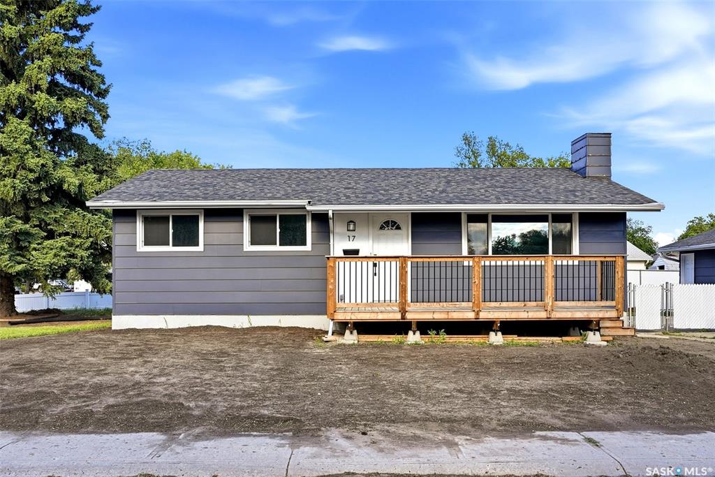 17 Willowview Street, SK039595, Saskatchewan,
