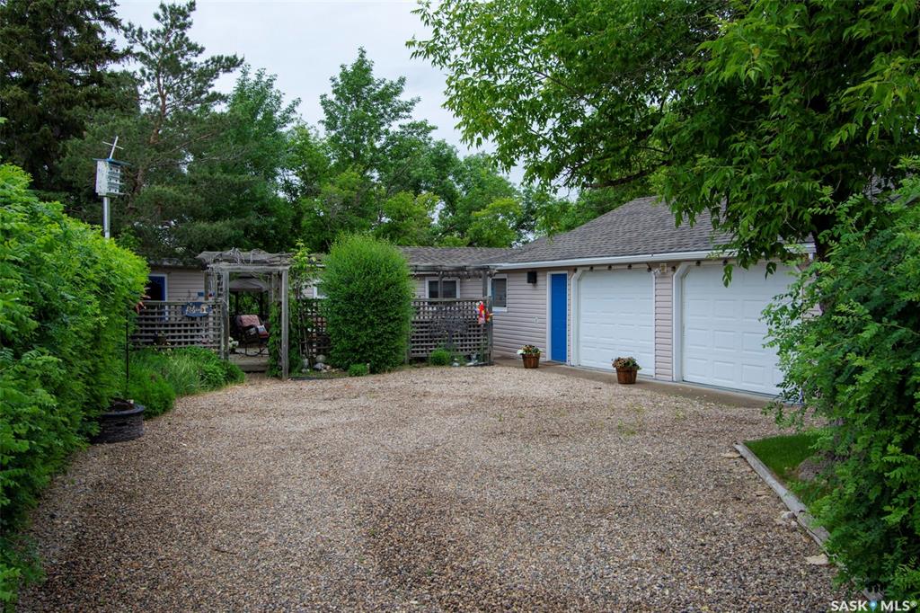 MLS® listing #SK039654 for sale located at 106 Nicoll Avenue