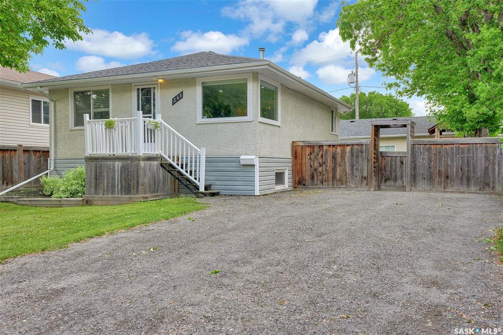 Second View of 341 Lorne Street, Highland Park, Regina, Saskatchewan, S4R 2J3