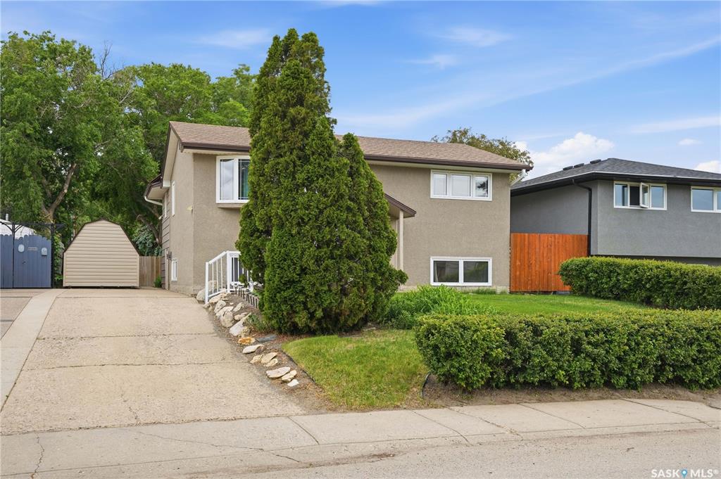 Second View of 1223 Warner Street, Westmount/Elsom, Moose Jaw, Saskatchewan, S6H 6G9