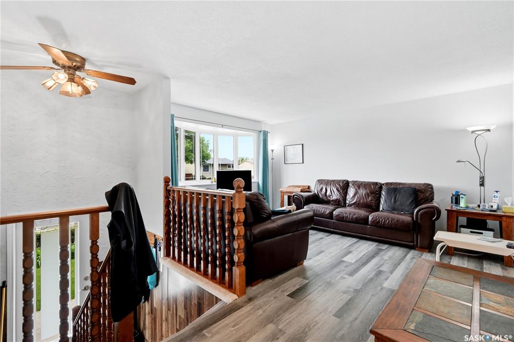 Fourth View of 1223 Warner Street, Westmount/Elsom, Moose Jaw, Saskatchewan, S6H 6G9