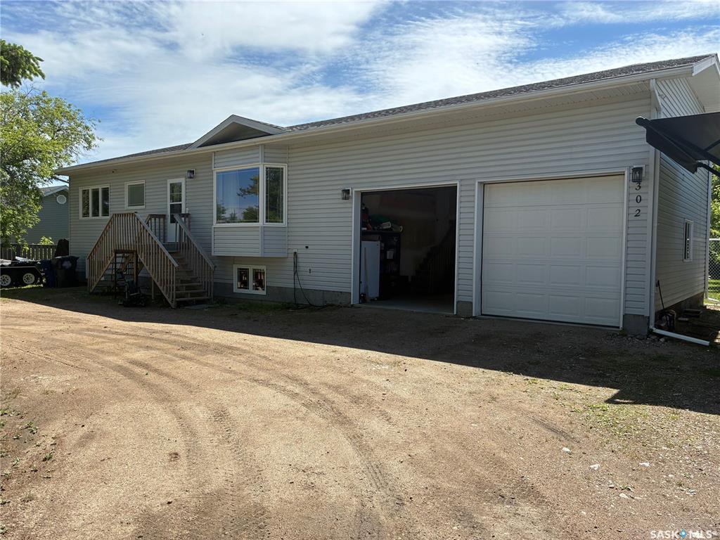 302 Centre Avenue, SK039728, Saskatchewan,