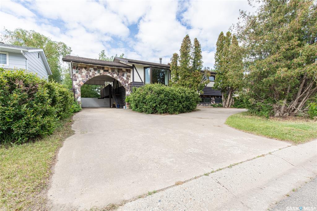 Second View of 1426 Spadina Street, Westmount/Elsom, Moose Jaw, Saskatchewan, S6H 7C9