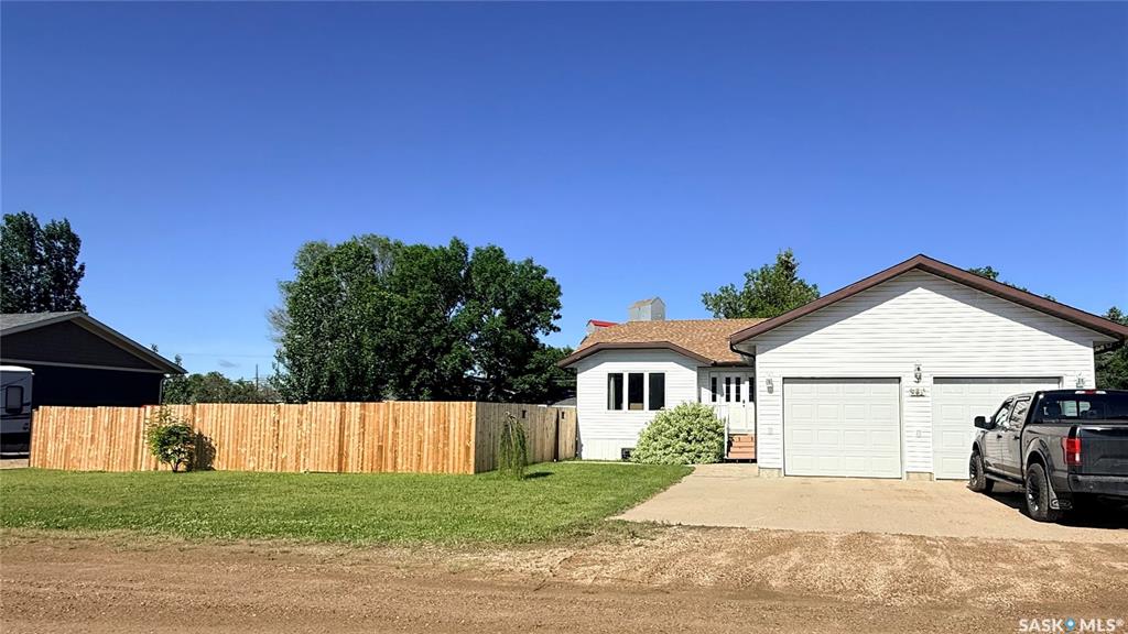 Second View of 304 Archibald Street, Midale, Saskatchewan, S0C 1S0