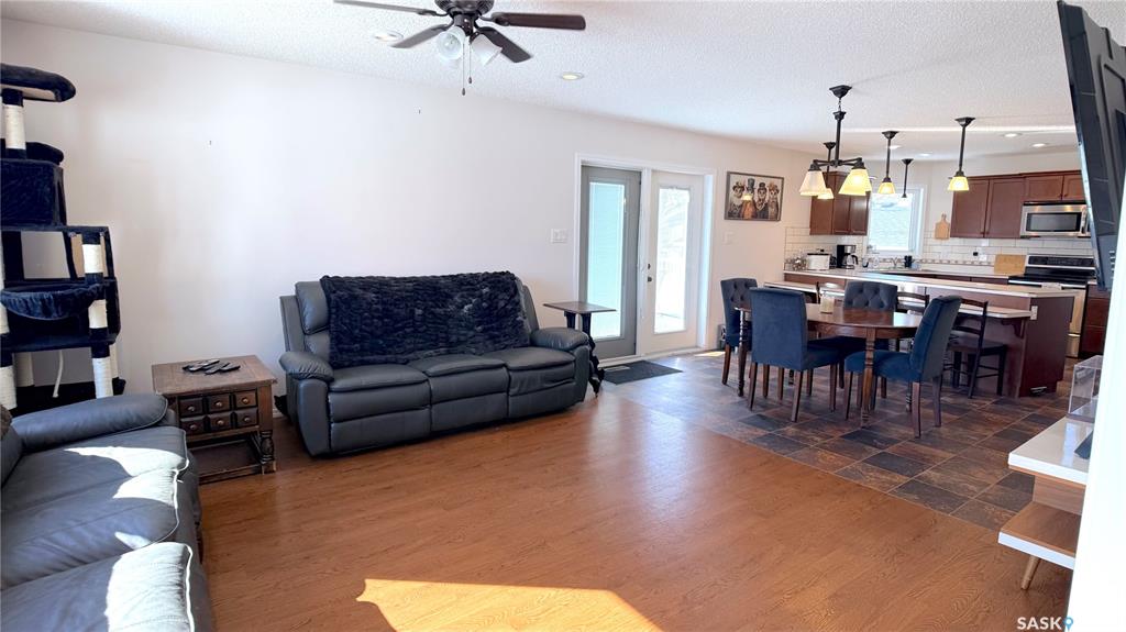 Fifth View of 304 Archibald Street, Midale, Saskatchewan, S0C 1S0