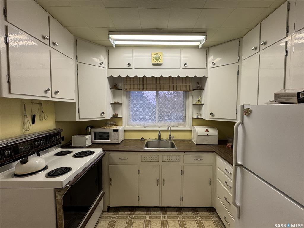 Fifth View of 306 6th Avenue E, Biggar, Saskatchewan, S0K 0M0
