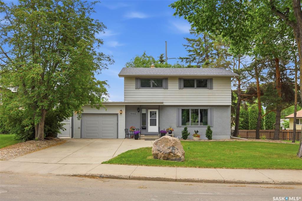 Second View of 1660 Alexandra Avenue, North Park, Saskatoon, Saskatchewan, S7K 3C3