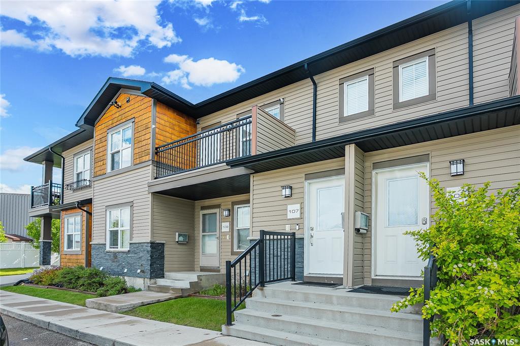 Third View of 1120 Hampton Circle #107, Hampton Village, Saskatoon, Saskatchewan, S7R 0L9