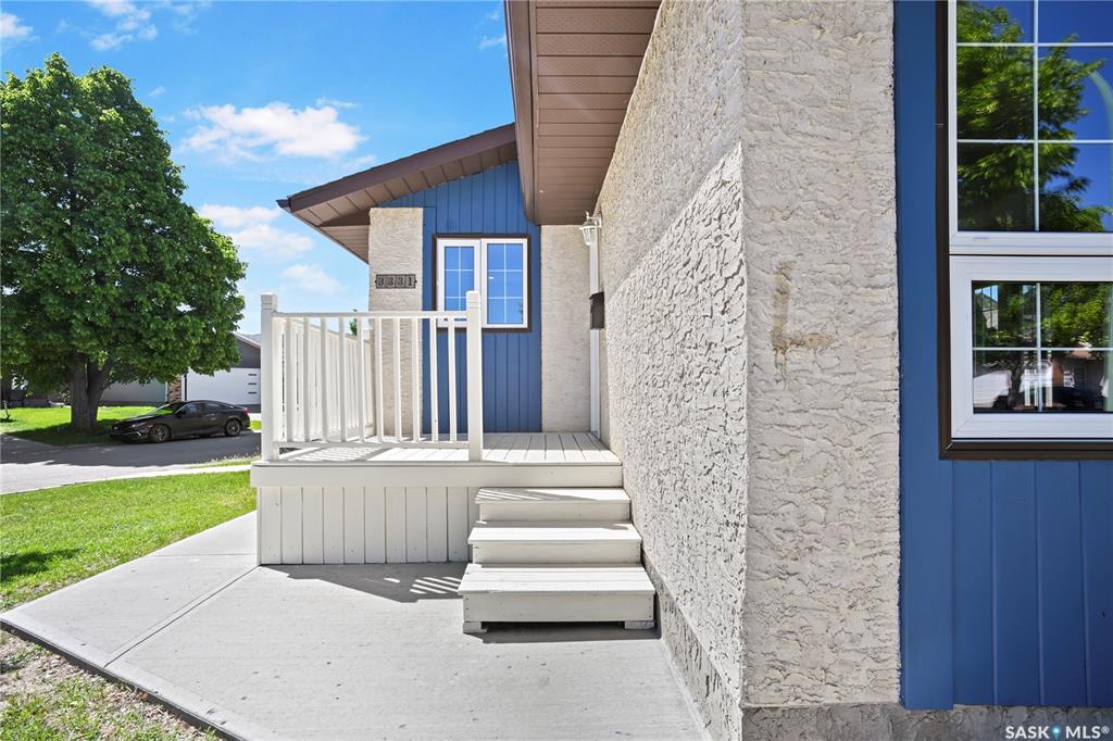 Fourth View of 3331 Parkland Drive E, Wood Meadows, Regina, Saskatchewan, S4V 1V7