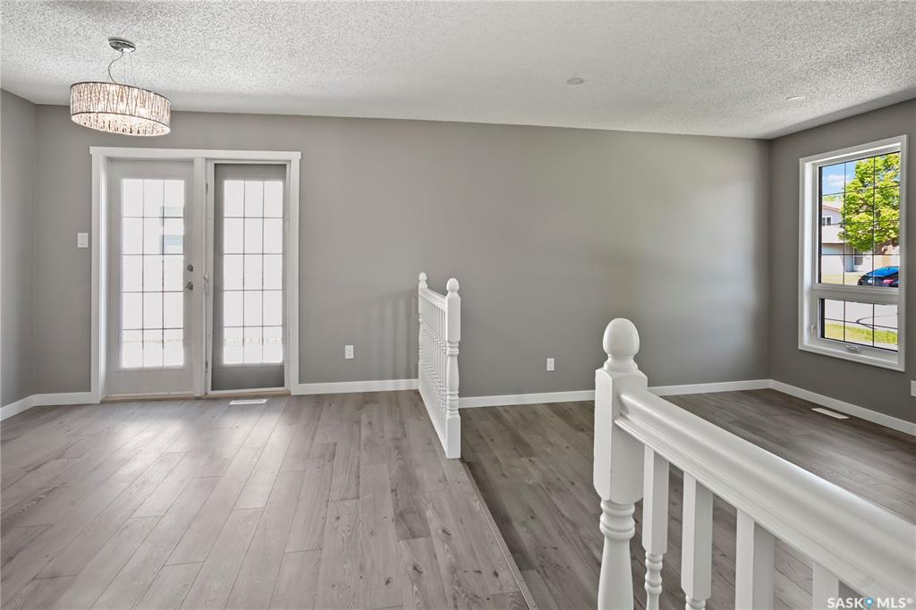 Fifth View of 3331 Parkland Drive E, Wood Meadows, Regina, Saskatchewan, S4V 1V7