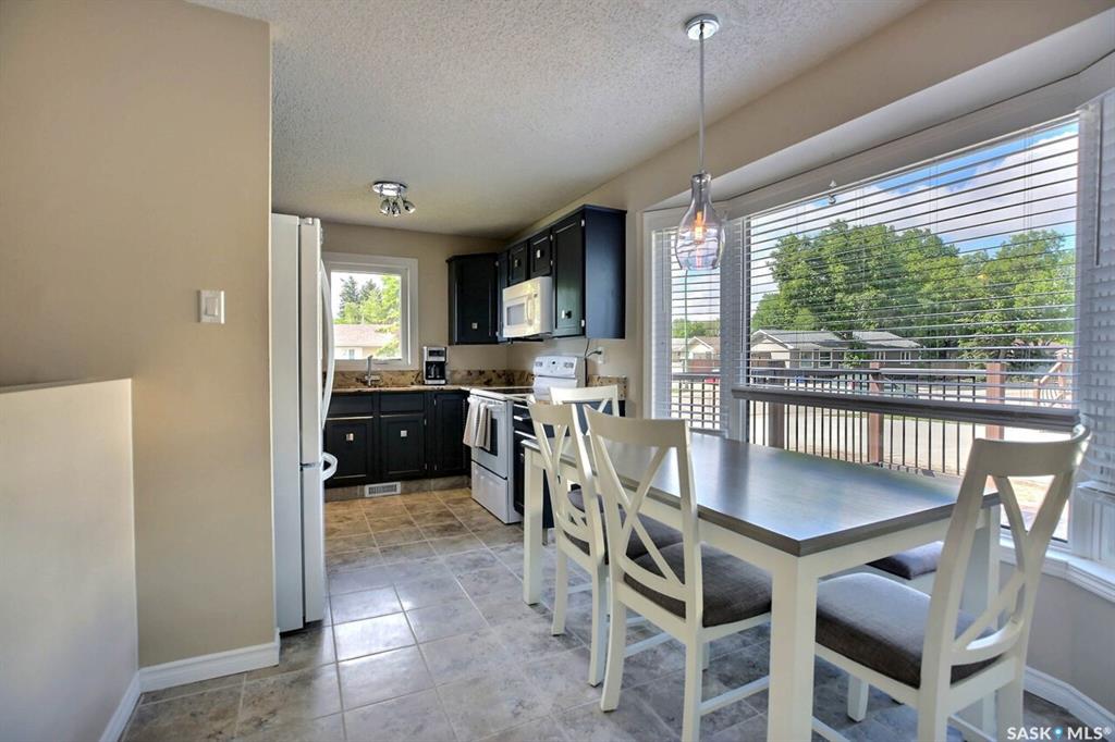 Fourth View of 2534 7th Avenue E, Glencairn Village, Regina, Saskatchewan, S4N 5T4