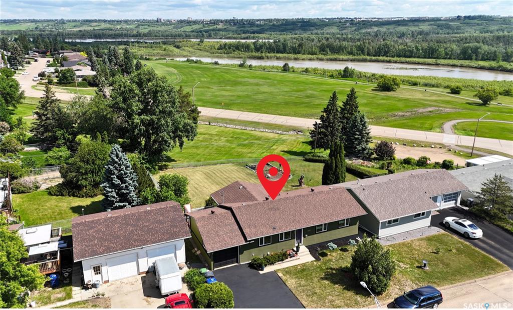 222 33rd Street, SK039859, Saskatchewan,