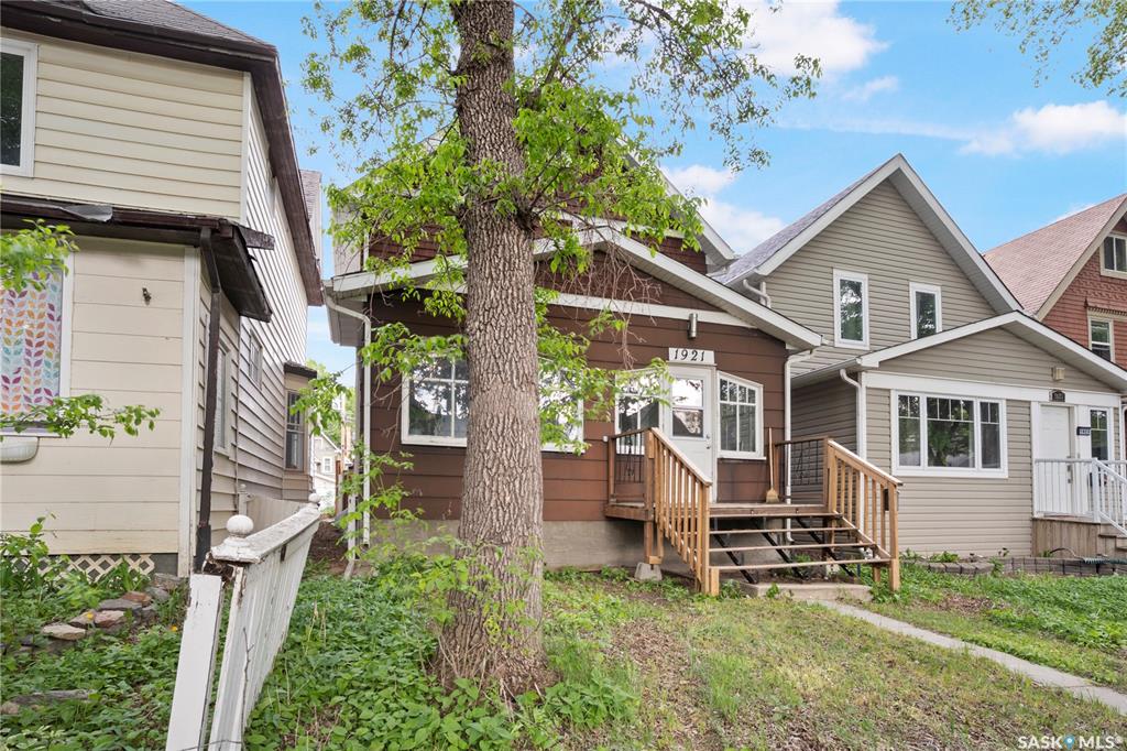 Third View of 1921 Garnet Street, Cathedral RG, Regina, Saskatchewan, S4T 2Z5