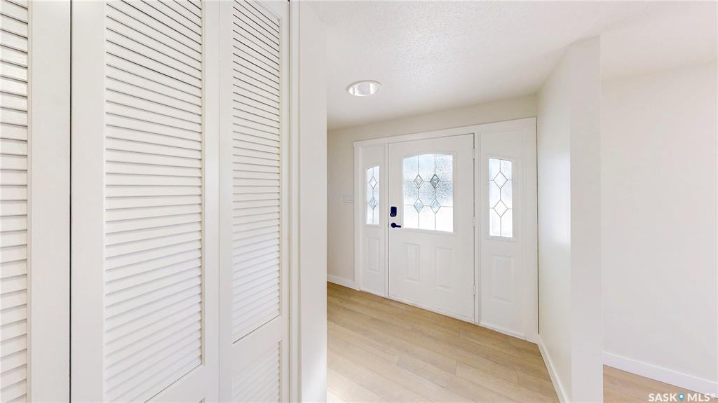 Second View of 3022 Lacon Street, Douglas Place, Regina, Saskatchewan, S4N 2A8