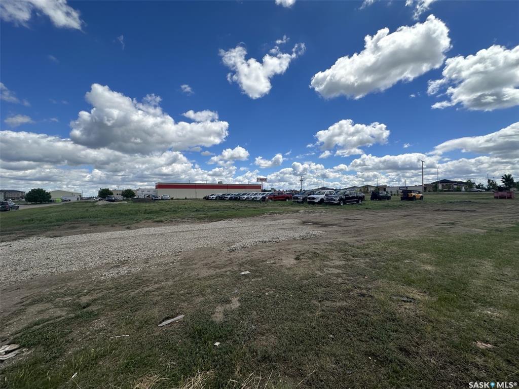 Fifth View of 3 Mckenzie Lane, In City Limits, Moose Jaw, Saskatchewan, S6J 1M6