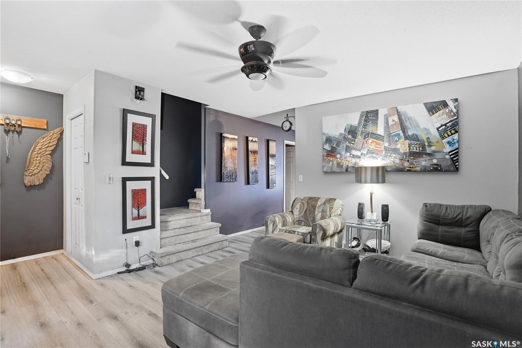 Fourth View of 802 K Avenue N #3, Westmount, Saskatoon, Saskatchewan, S7L 2N1