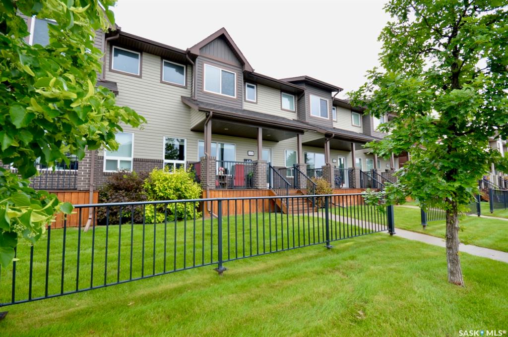 1018 Willowgrove Crescent, SK039941, Saskatchewan,