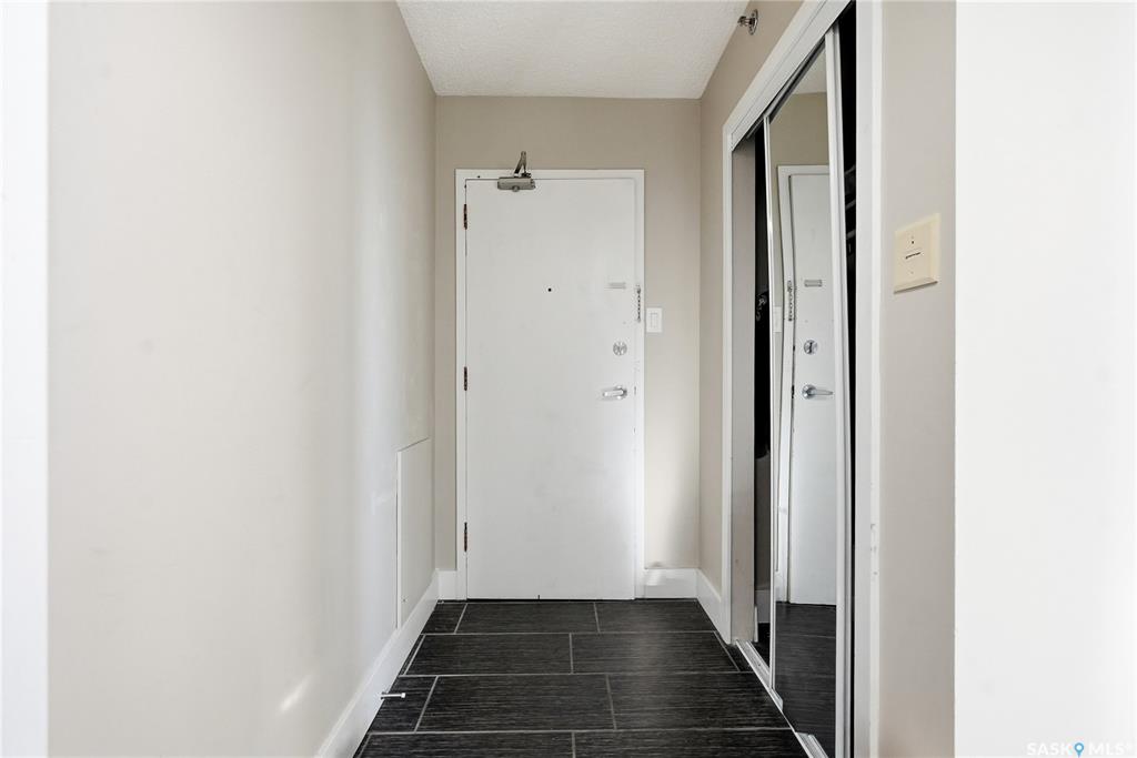 Third View of 320 5th Avenue N #1207, Central Business District, Saskatoon, Saskatchewan, S7K 2P5