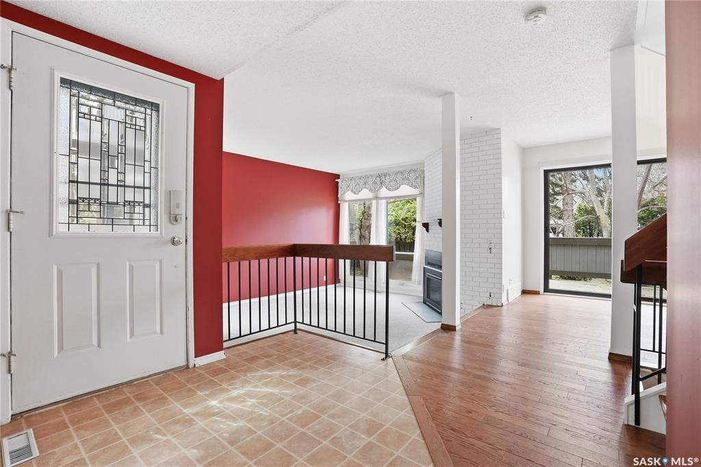 Third View of 455 Pinehouse Drive #20, Lawson Heights, Saskatoon, Saskatchewan, S7K 5X1
