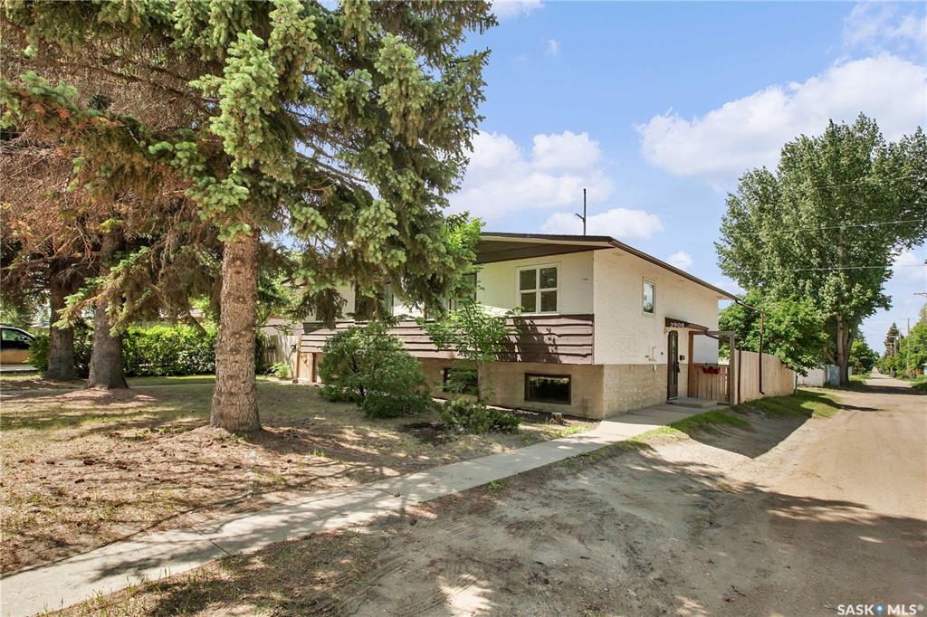 2908 2910 Preston Avenue S, SK040028, Saskatchewan,