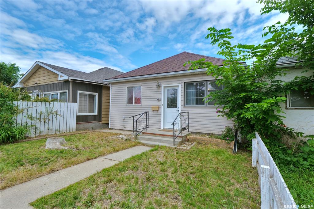 460 Iroquois Street W, SK040029, Saskatchewan,