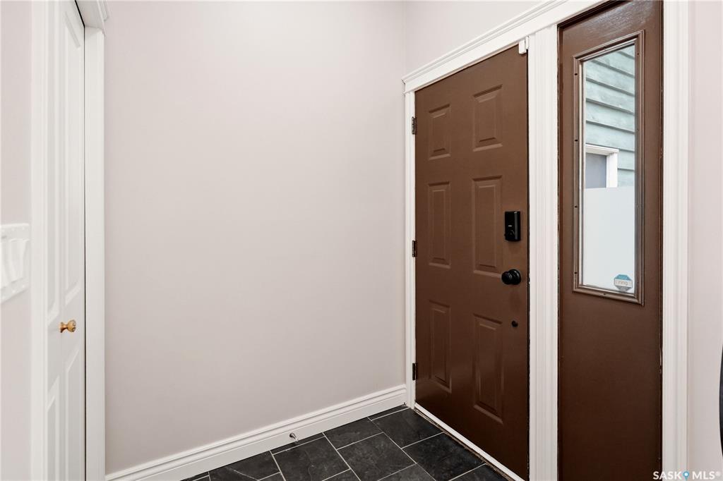 Third View of 1122 Bayda Crescent, Parkridge RG, Regina, Saskatchewan, S4N 6Y6