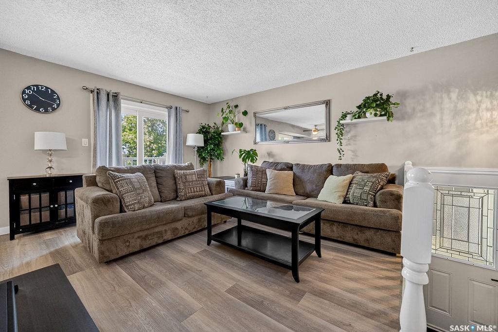 Fifth View of 890 Samuels Crescent N, McCarthy Park, Regina, Saskatchewan, S4X 2L5