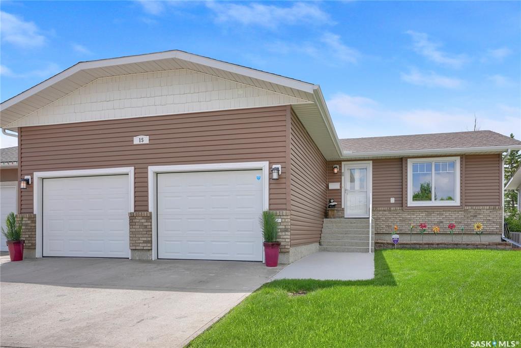 Fourth View of 15 Marigold Crescent, VLA/Sunningdale, Moose Jaw, Saskatchewan, S6J 1L2
