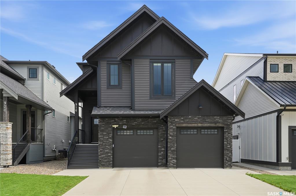 916 Feheregyhazi Boulevard, SK040109, Saskatchewan,