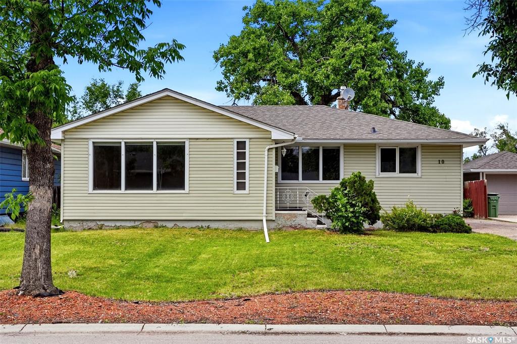 Second View of 10 Lamont Crescent, Hillsdale, Regina, Saskatchewan, S4S 4A4