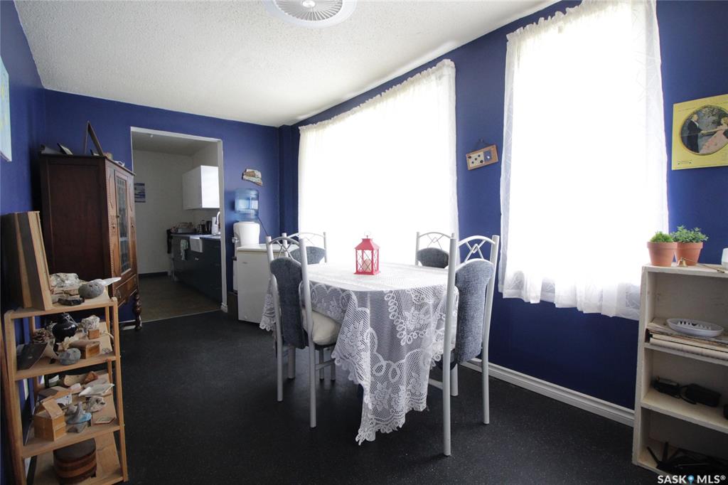 Fifth View of 610 Broadway Avenue, Moosomin, Saskatchewan, S0G 3N0
