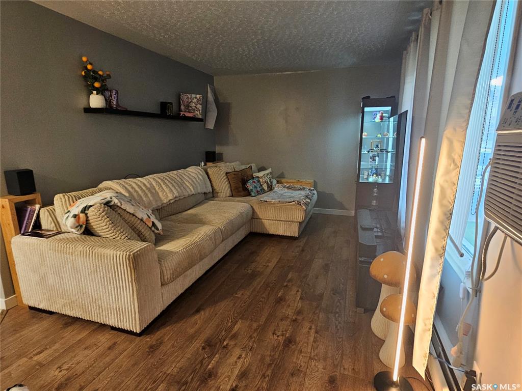 Third View of 1290 Wolfe Avenue, Hillcrest MJ, Moose Jaw, Saskatchewan, S6H 1K2